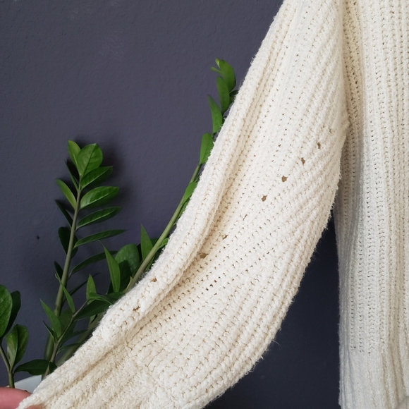 American Eagle Cream White Cardigan Sweater - Picture 7 of 11